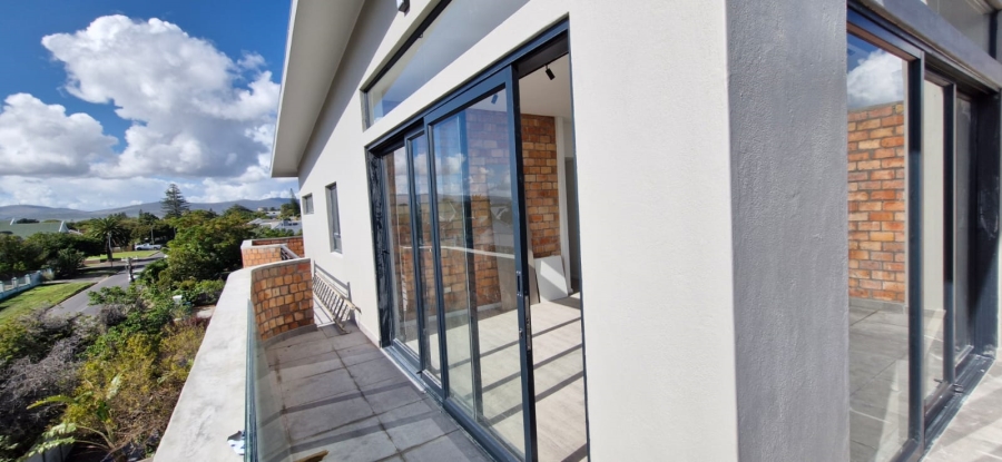 2 Bedroom Property for Sale in Table View Western Cape